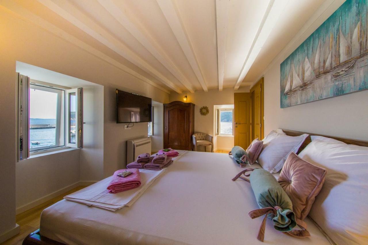 Villa Martina Komiža Esterno foto