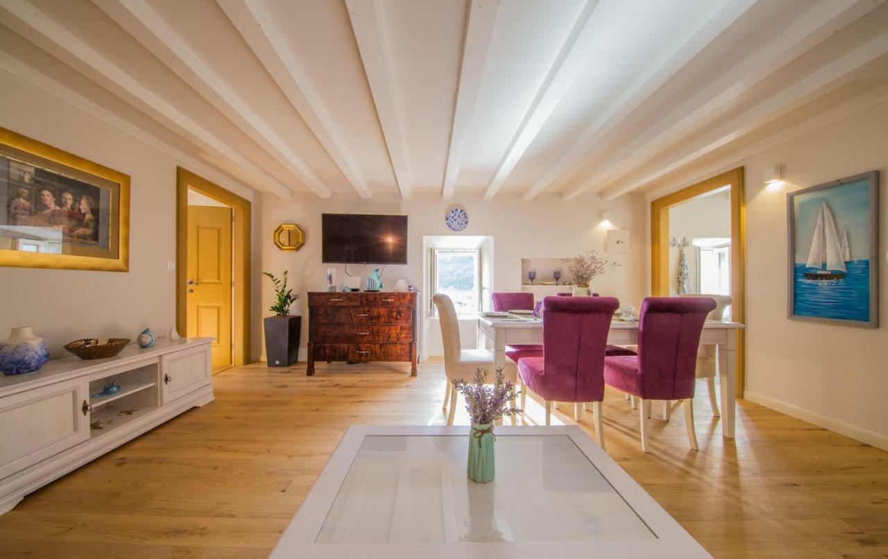 Villa Martina Komiža Esterno foto