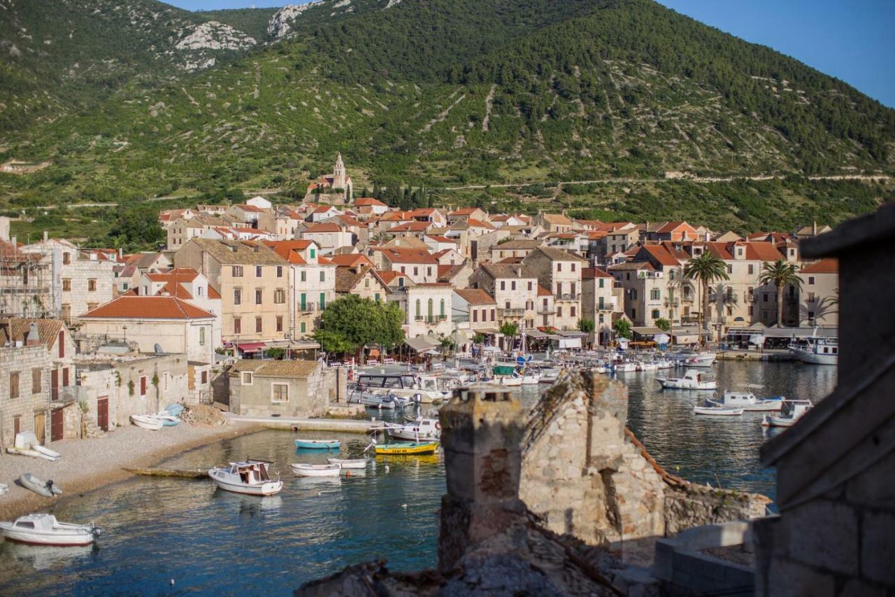 Villa Martina Komiža Esterno foto